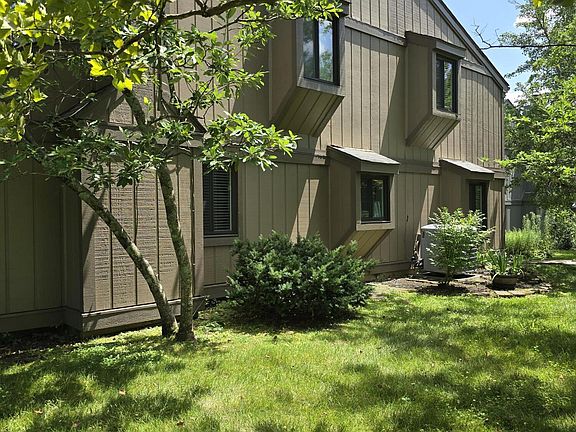4th image of 500 Laketower Dr Unit 37