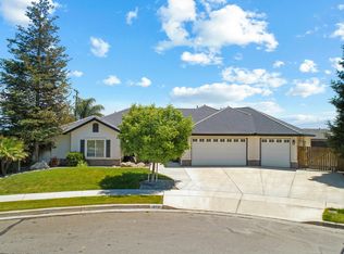 873 Oxford St, Exeter, CA 93221