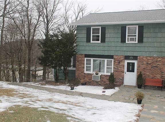 4th image of 1773 Summit St