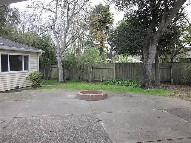 3748 Laguna Ave — Photo 8