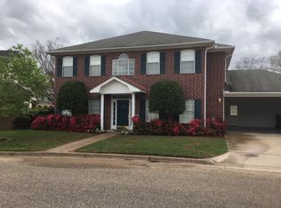 204 Millpond Dr, Longview, TX 75604