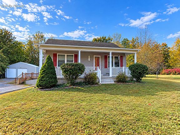 3rd image of 148 Brandon Dr