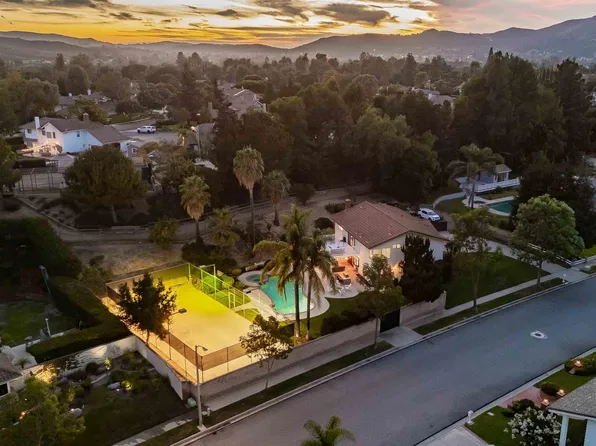 652 Stonebrook St, Simi Valley, CA 93065