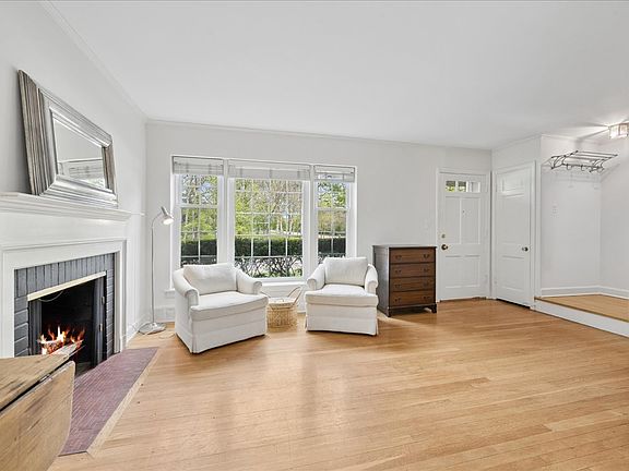 4th image of 310 Jackson Ave