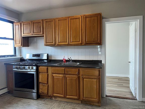 4th image of 299 E 3rd St Floor 2