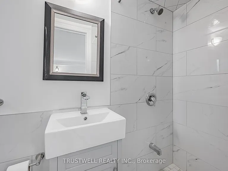 90 Galt Ave #C — Photo 8