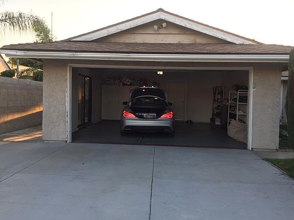 3rd image of 4711 Stewart Ave