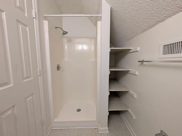 1107 Quail Ct W — Photo 15