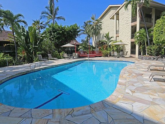 2nd image of 75-5681 Kuakini Hwy APT 204
