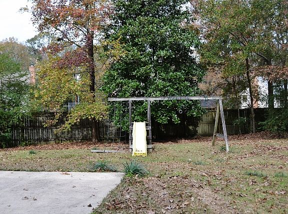 3rd image of 5754 Cypress St