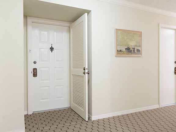 4th image of 1815 Mooringline Dr