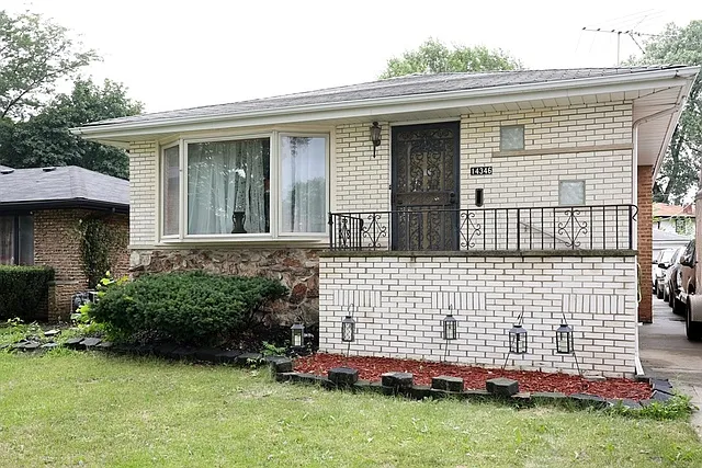 14346 Maryland Ave photo 1