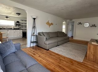 3228 S Riverside Dr, Sault Sainte Marie, MI 49783