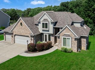 136 Meadow Dr, Beaver Falls, PA 15010