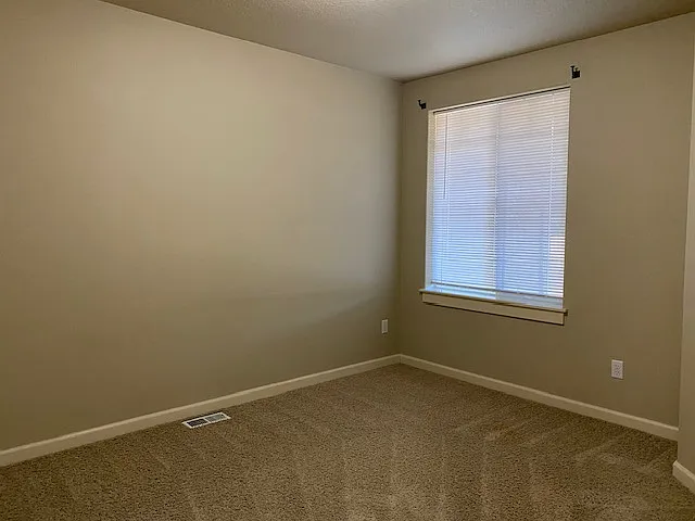 1836 Ash Creek Dr E — Photo 10