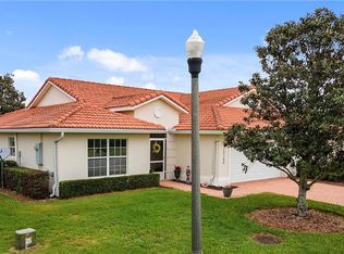 10140 Mainsail Dr, Oxford, FL 34484