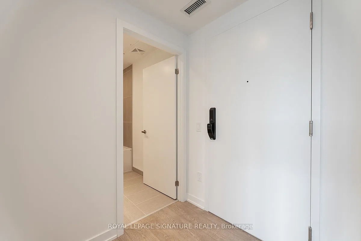 Building Photo - 28 Ann St #916