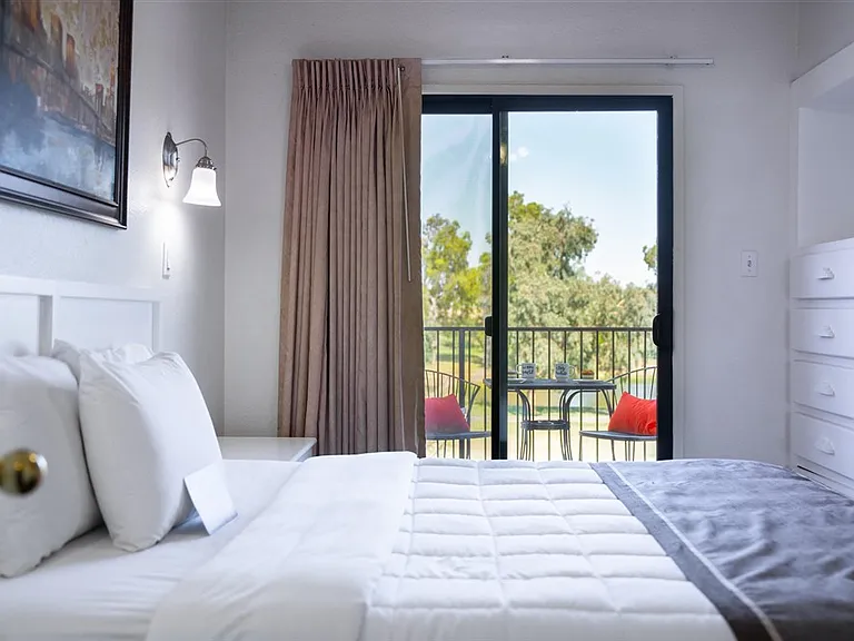 Scottsdale Park Suites — Photo 7