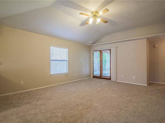 2nd image of 3609 Alexandria Dr