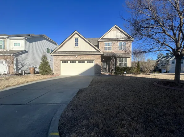 5700 Hurkett Ct, Cary, NC 27519