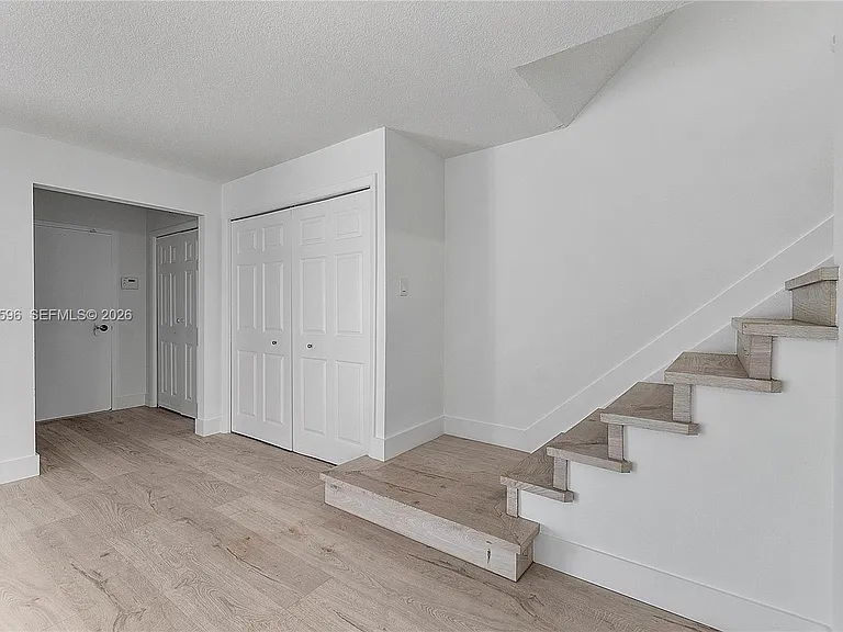 398 Fern Dr #10-6 — Photo 10