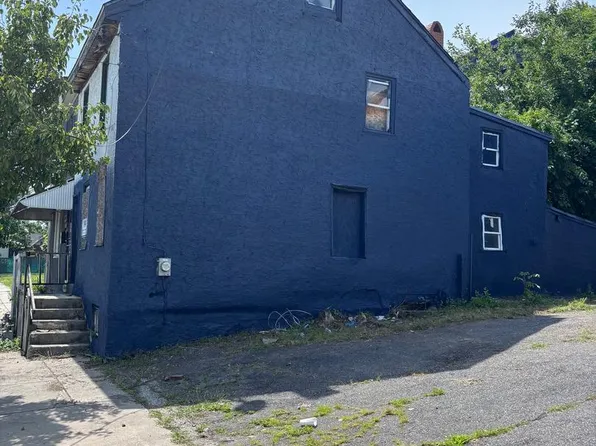 1706 W 2nd St, Chester, PA 19013