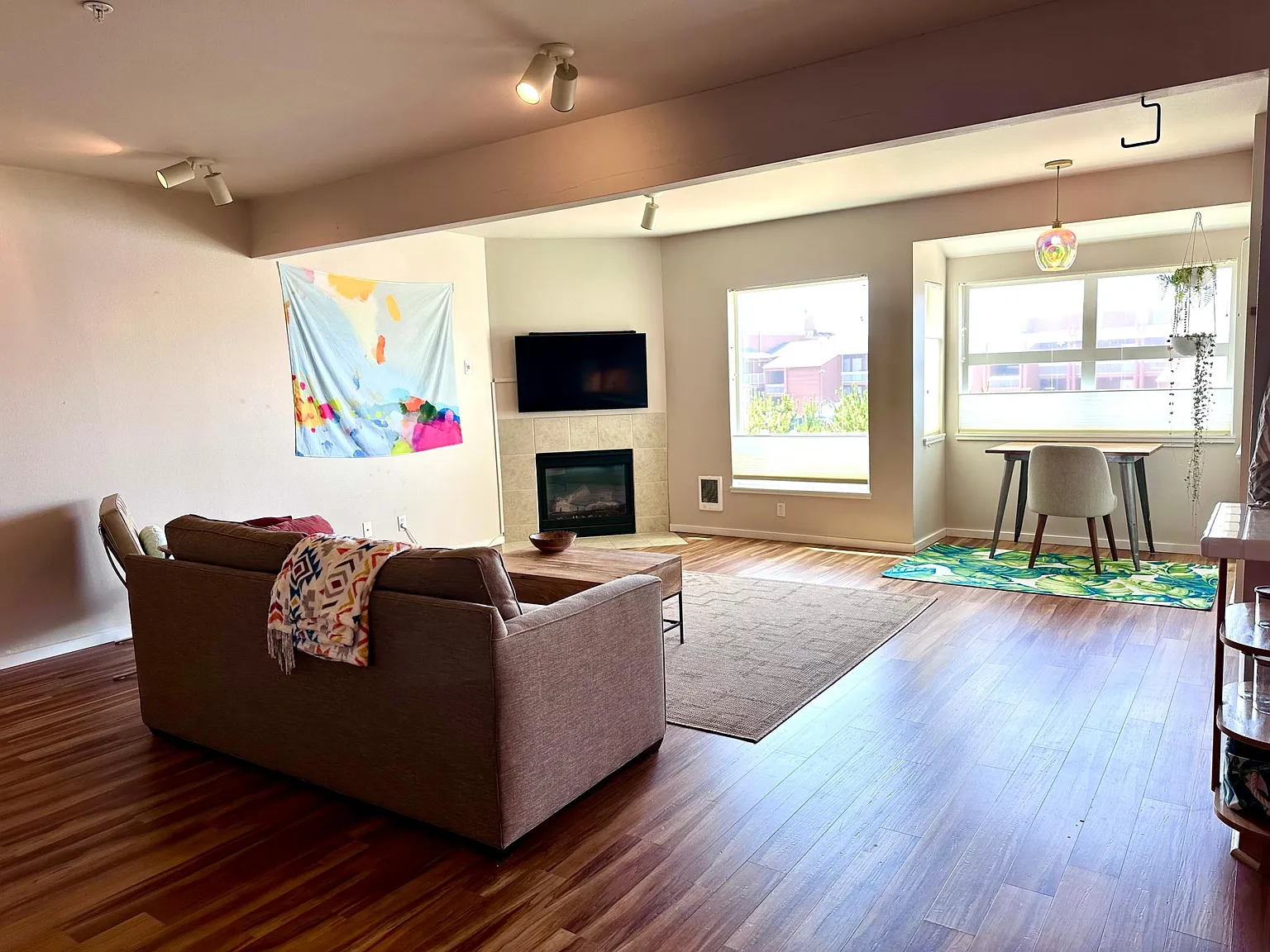 720 SW 6th St #R photo 1