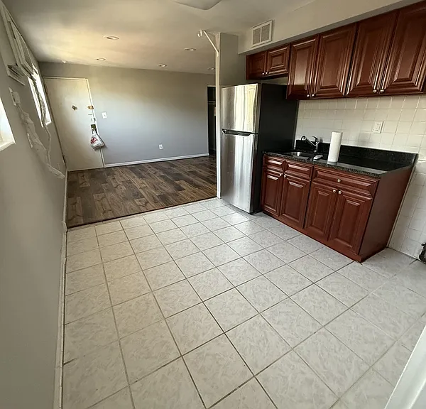 4134 Longshore Ave #3F — Photo 5
