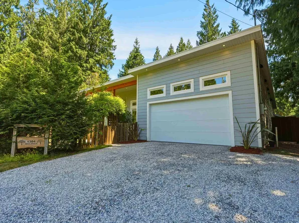1304 Oles Pl, Sunshine Coast, BC V0N 2W2