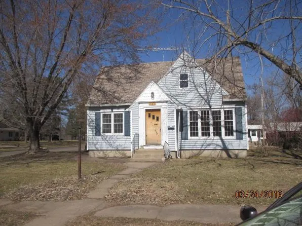 925 2nd Ave SW, Pine City, MN 55063