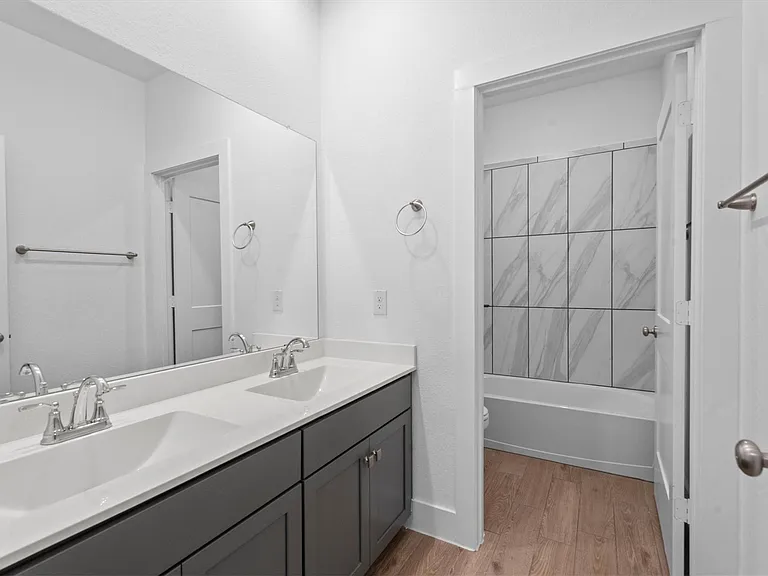 120 Red Cascade Ct — Photo 31