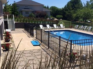 1407 Kimela Dr, Mahomet, IL