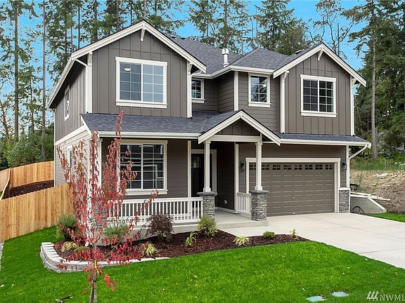 2nd image of 1103 NW Knob Hill Ln