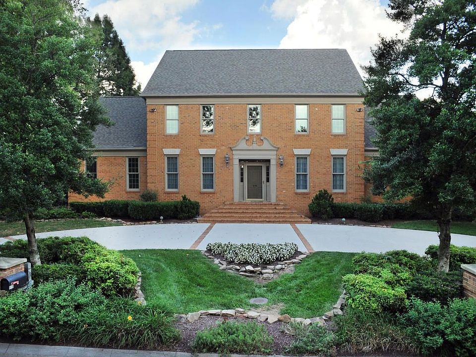 1st image of 916 Westmoreland Blvd