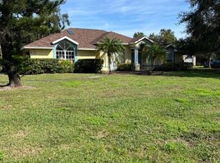 575 Laurel Oak Ct NE, Palm Bay, FL 32907