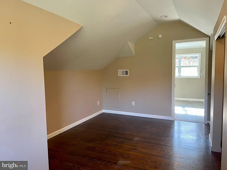 6914 Railroad Blvd — Photo 4