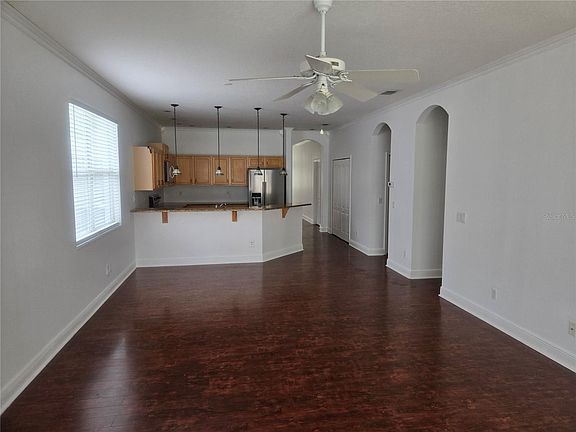 3rd image of 4939 Solimartin Dr