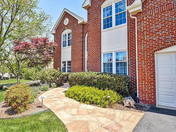 3rd image of 6109 Oakengate Way