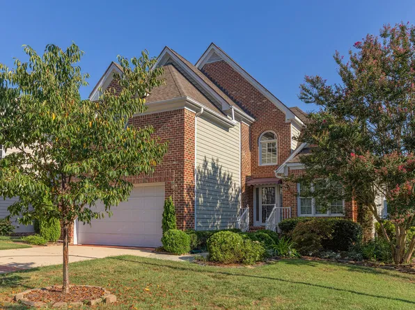 2912 Hawtree Dr, Raleigh, NC 27613