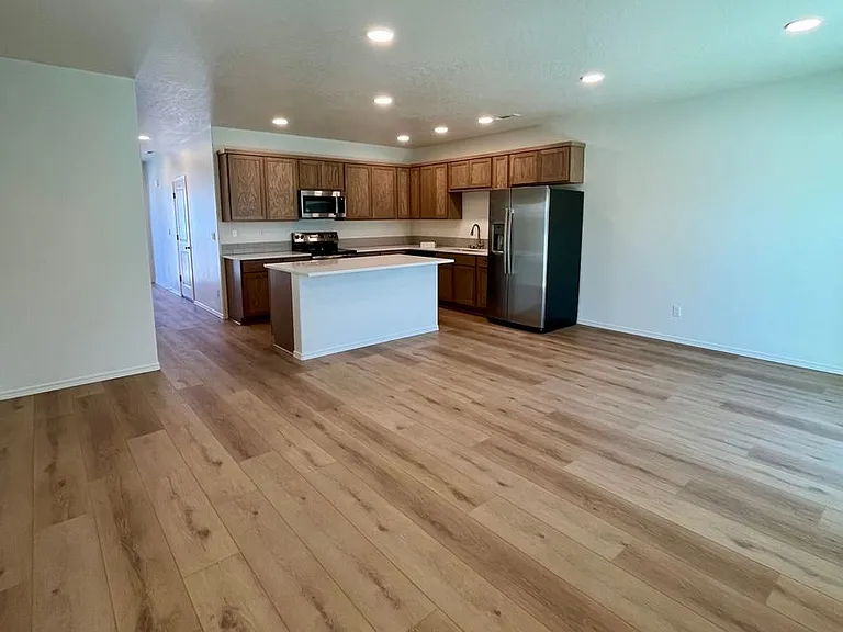 3758 S Roosevelt Pl — Photo 3