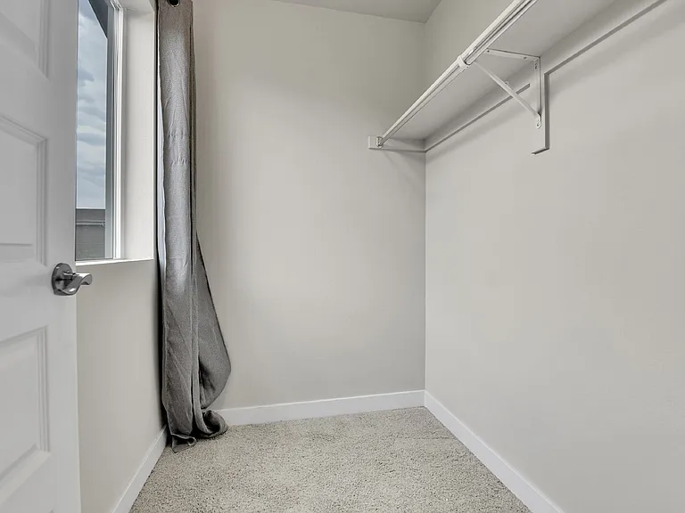2350 S Troy Ct — Photo 23