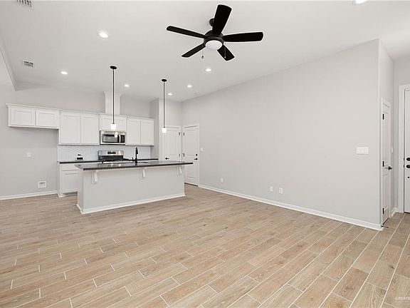 3rd image of 10113 N 15th St