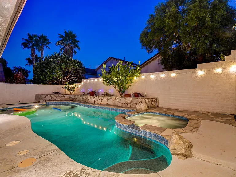 9657 Marble Peak Ct — Photo 50