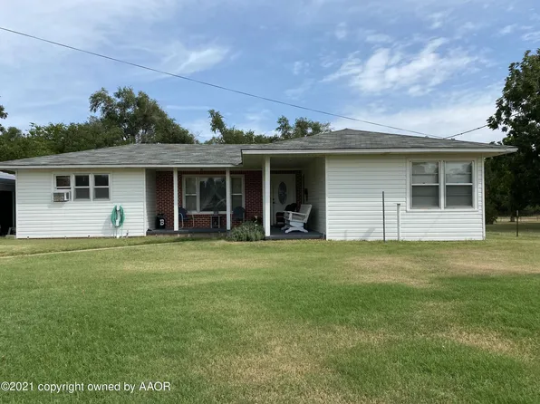 209 E 12th St, Wheeler, TX 79096