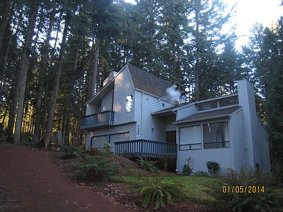 Alternate view of the front