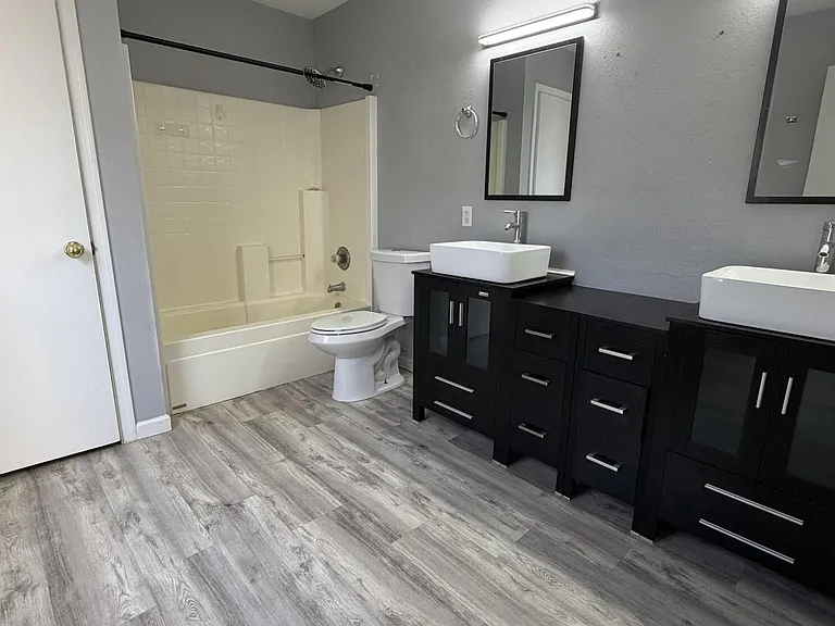 728 E Rose Marie Ln — Photo 12