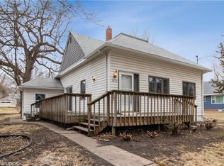 3812 13th St, Des Moines, IA 50313