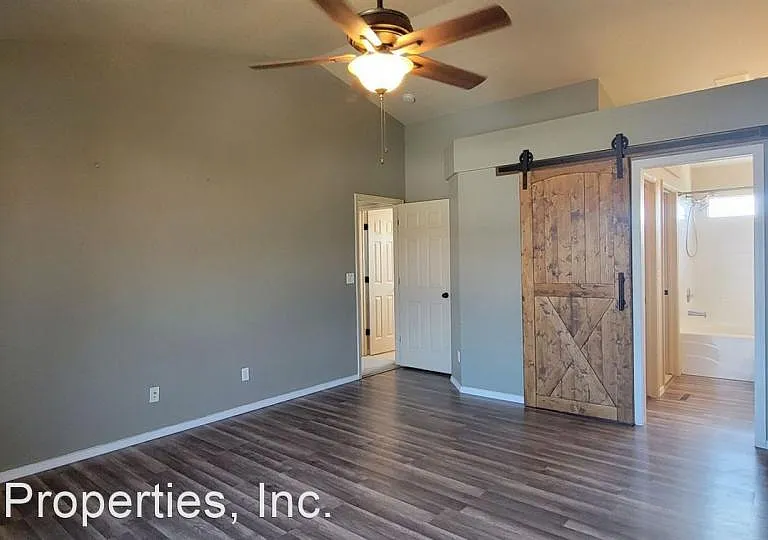 3241 Viero Dr — Photo 11
