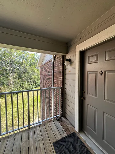 1400 Gandy Blvd N Photo 1