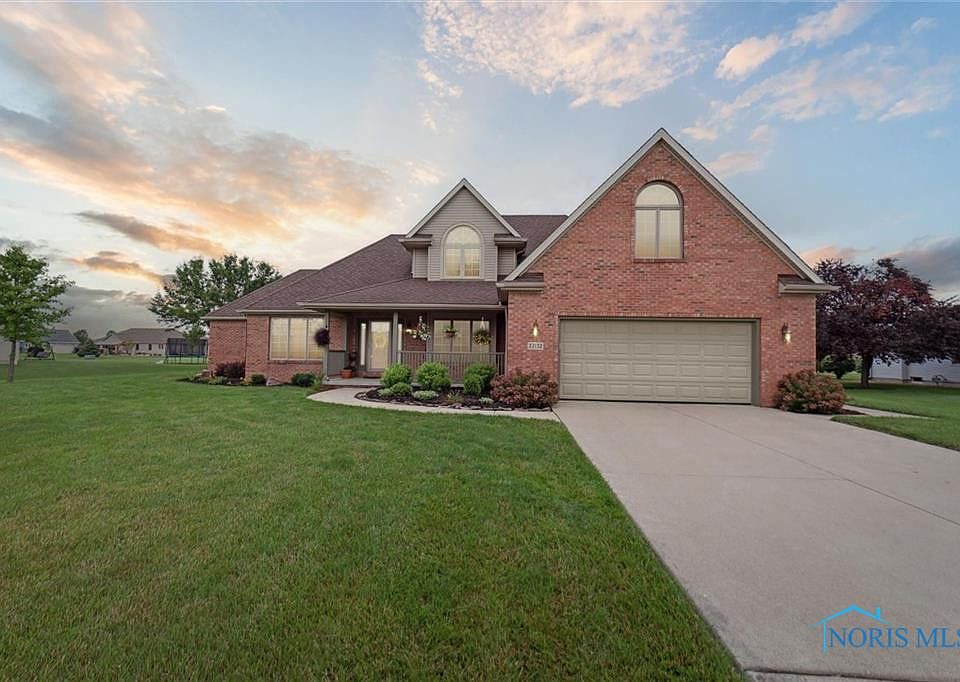 1st image of 22152 W Red Clover Ln